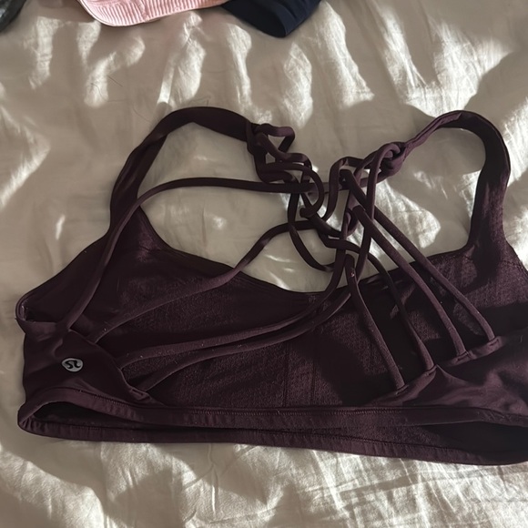 Lululemon sports bra looking for a new home. Super cute and comfy - Picture 2 of 3